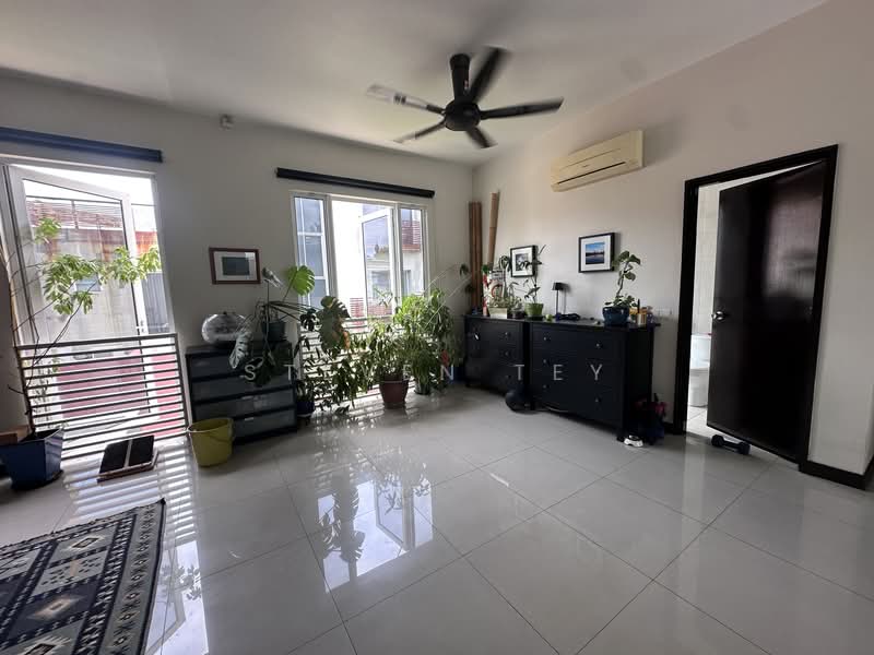 Bungalow for Sale in Setia Eco Park (Setia Alam) - Steven Tey - Living Room - PropertyGuru.com.my