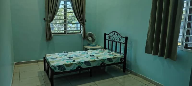 Tanjung Minyak Perdana Room untuk Untuk Disewa - RM 450 /bulan, Mac 2026 - Bedroom - PropertyGuru.com.my