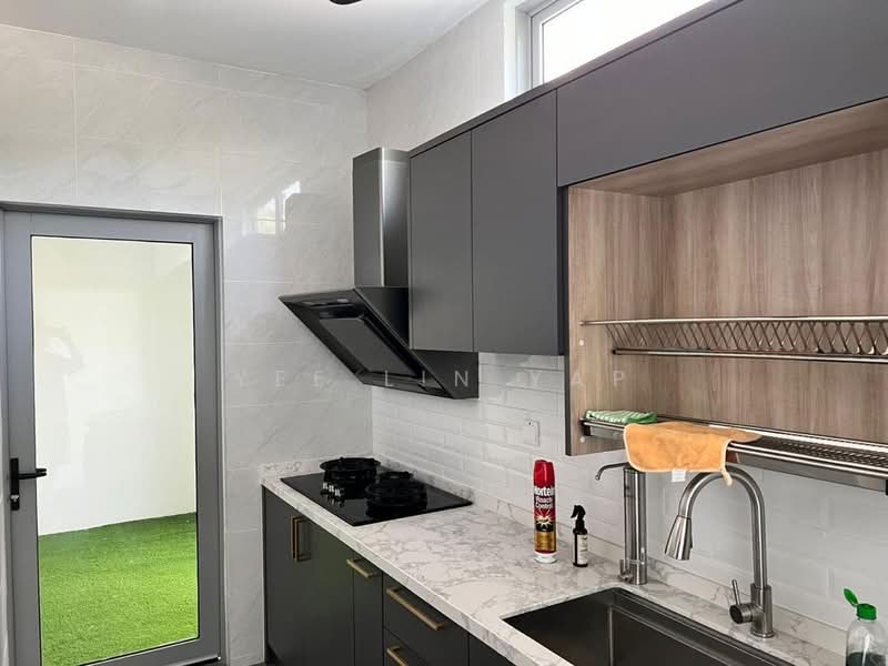 2-storey Terraced House for Sale in Bandar Gamuda Gardens (Rawang) - Yee Lin Yap - Kitchen - PropertyGuru.com.my