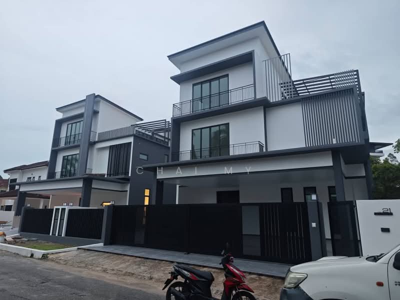 Bungalow for Sale in Taman Equine (Seri Kembangan) - CHAI MY - Exterior - PropertyGuru.com.my