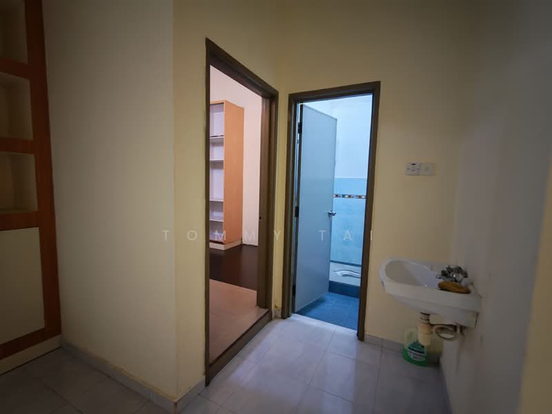 Bukit Indah Bukits Indahs untuk Untuk Disewa - RM 2,200 /bulan, Mac 2026 - Bathroom - PropertyGuru.com.my