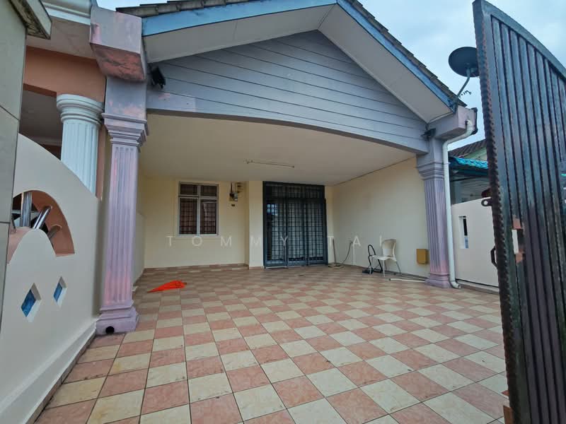Bukit Indah Bukits Indahs untuk Untuk Disewa - RM 2,200 /bulan, Mac 2026 - Exterior - PropertyGuru.com.my