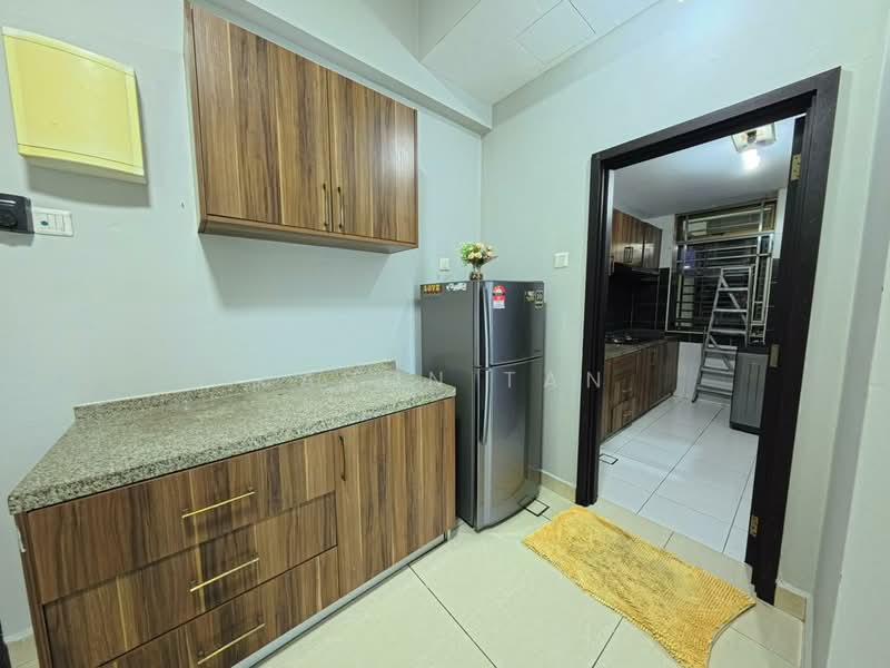 D'Inspire Residence (Inspira Bestari) untuk Untuk Disewa - RM 2,500 /bulan, Mac 2026 - Kitchen - PropertyGuru.com.my