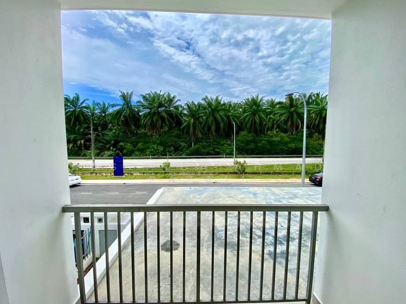Laman Sutera Seksyen U15 Shah Alam untuk Untuk Dijual - RM 850,000, Mac 2026 - Balcony - PropertyGuru.com.my