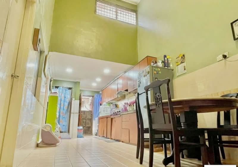 1-storey Terraced House for Sale in Bandar Bukit Raja (Klang) - Zackinn Hoi - Kitchen - PropertyGuru.com.my