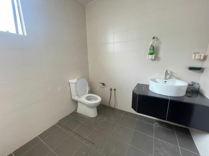 3-storey Terraced House for Rent in Prima Selayang (Selayang) - Jasemin Chia - Bathroom - PropertyGuru.com.my