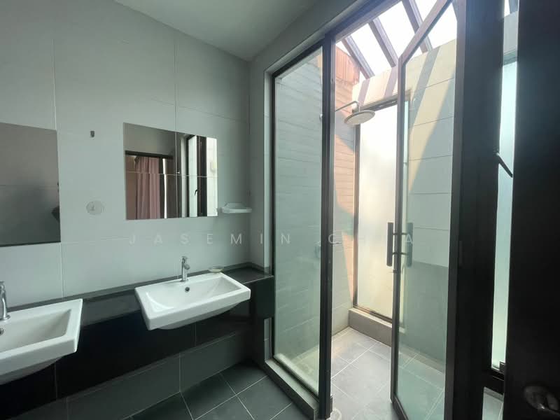 3-storey Terraced House for Rent in Prima Selayang (Selayang) - Jasemin Chia - Bathroom - PropertyGuru.com.my