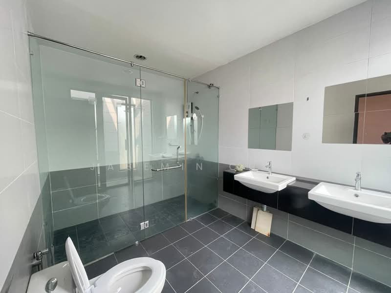 3-storey Terraced House for Rent in Prima Selayang (Selayang) - Jasemin Chia - Bathroom - PropertyGuru.com.my