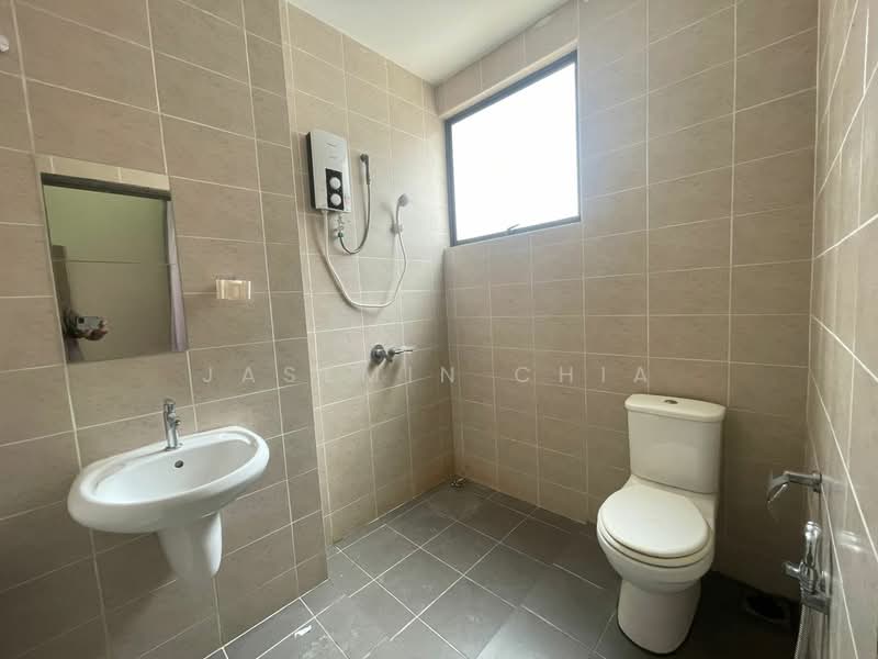 3-storey Terraced House for Rent in Prima Selayang (Selayang) - Jasemin Chia - Bathroom - PropertyGuru.com.my