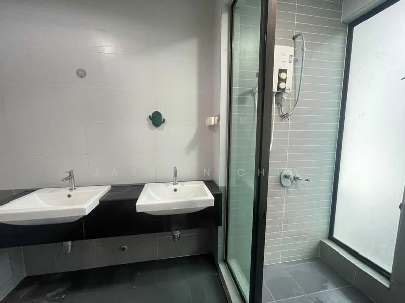 3-storey Terraced House for Rent in Prima Selayang (Selayang) - Jasemin Chia - Bathroom - PropertyGuru.com.my