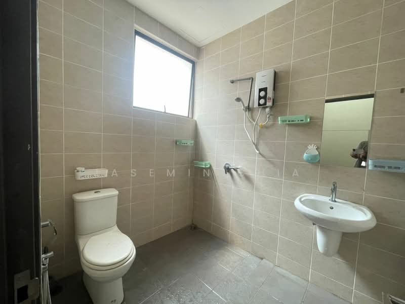 3-storey Terraced House for Rent in Prima Selayang (Selayang) - Jasemin Chia - Bathroom - PropertyGuru.com.my