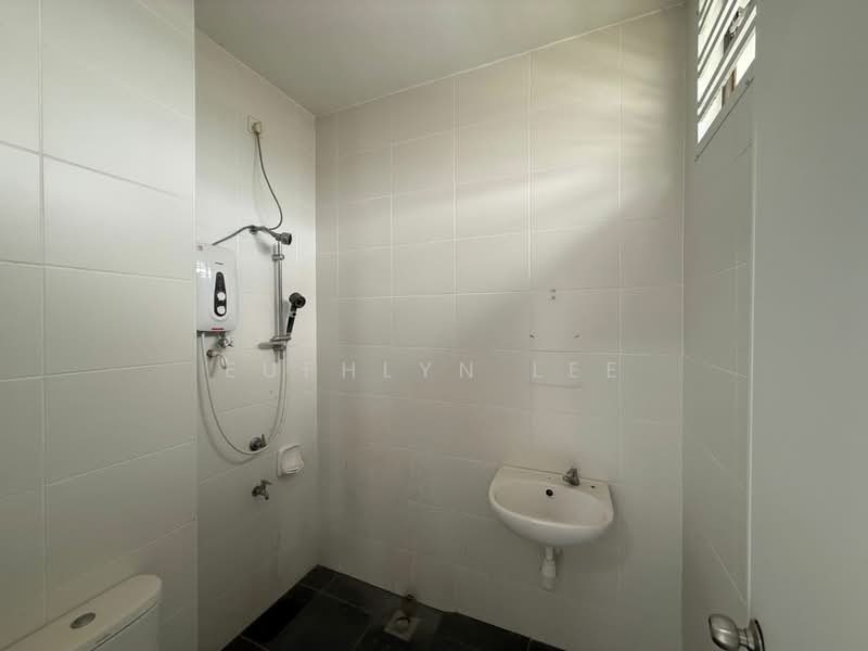 Cluster House for Sale in Setia Tropika (Johor Bahru) - Eufhlyn Lee - Bathroom - PropertyGuru.com.my