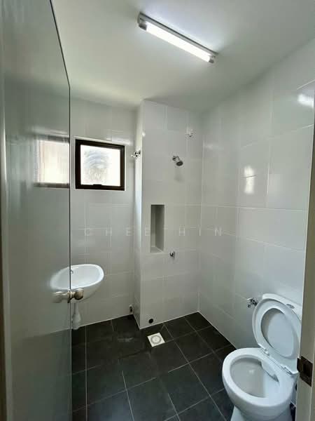 Townhouse for Rent in Eco Grandeur (Puncak Alam) - Chee Hin - Bathroom - PropertyGuru.com.my