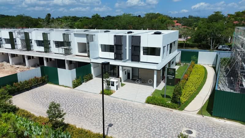 2-storey Terraced House for Sale in Leisure Farm (Gelang Patah) - Bella Goh - Exterior - PropertyGuru.com.my