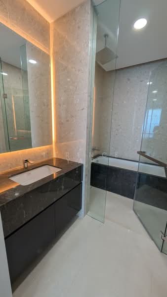 Servis Apartment untuk Disewa di Regent Suites @ Pavilion Damansara Heights - Terence Yap - Bathroom - PropertyGuru.com.my