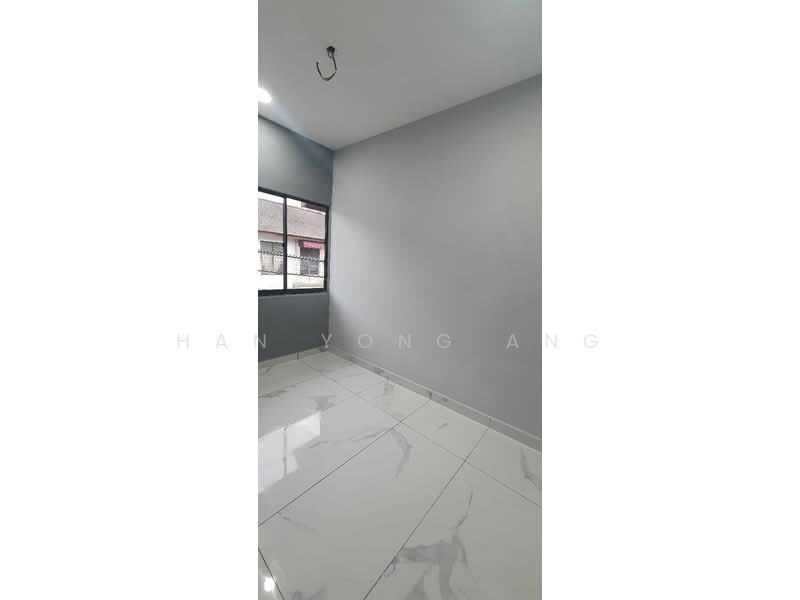 Kawasan Perindustrian Kelapa Sawit untuk Untuk Dijual - RM 318,000, Mac 2026 - PropertyGuru.com.my