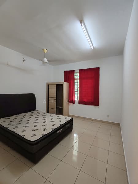 Condominium for Sale at Pearl Avenue - Alice . - Bedroom - PropertyGuru.com.my