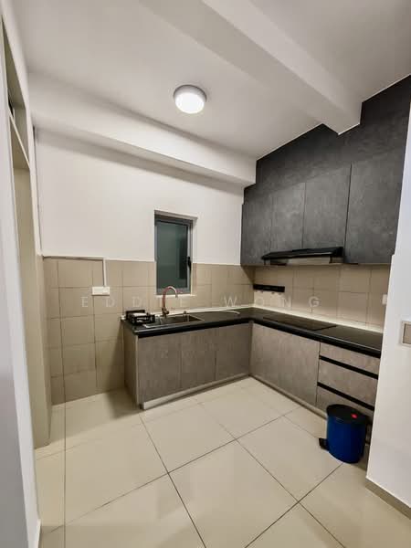 Sky Awani Residensi 3 untuk Untuk Disewa - RM 1,700 /bulan, Mac 2026 - Kitchen - PropertyGuru.com.my