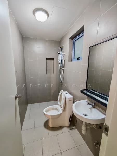 Sky Awani Residensi 3 untuk Untuk Disewa - RM 1,700 /bulan, Mac 2026 - Bathroom - PropertyGuru.com.my