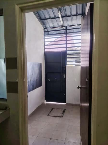 Taman Lapangan Kiara untuk Untuk Dijual - RM 298,000, Mac 2026 - Entrance - PropertyGuru.com.my