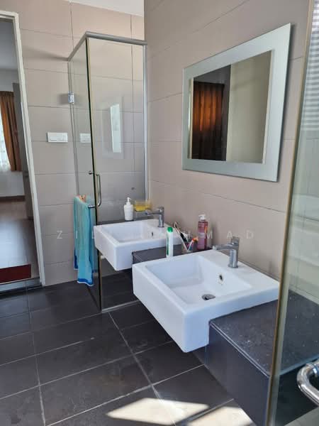 Lake Point Residence untuk Untuk Disewa - RM 3,000 /bulan, Mac 2026 - Bathroom - PropertyGuru.com.my