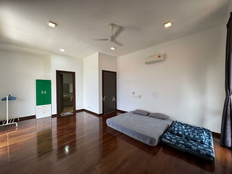 Semi-Detached House for Rent in Telok Panglima Garang (Selangor) - Fiona Lee - Bedroom - PropertyGuru.com.my