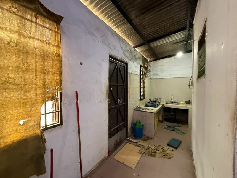 Pasir Gudang untuk Untuk Dijual - RM 398,000, Mac 2026 - Kitchen - PropertyGuru.com.my