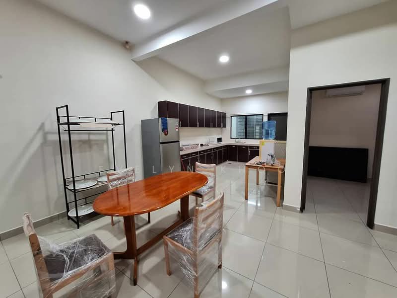 Perdana Residence 2 untuk Untuk Disewa - RM 4,900 /bulan, Mac 2026 - Kitchen & Dining - PropertyGuru.com.my
