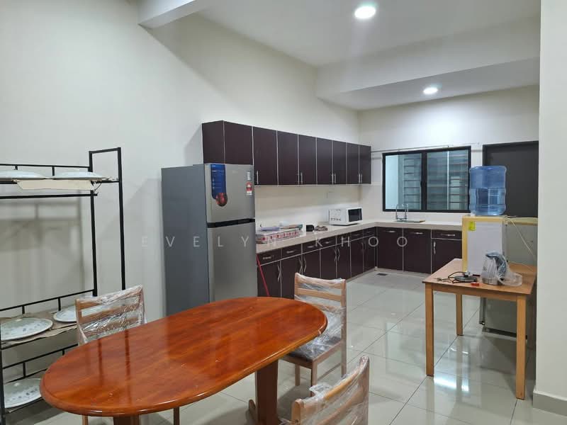 Perdana Residence 2 untuk Untuk Disewa - RM 4,900 /bulan, Mac 2026 - Kitchen & Dining - PropertyGuru.com.my