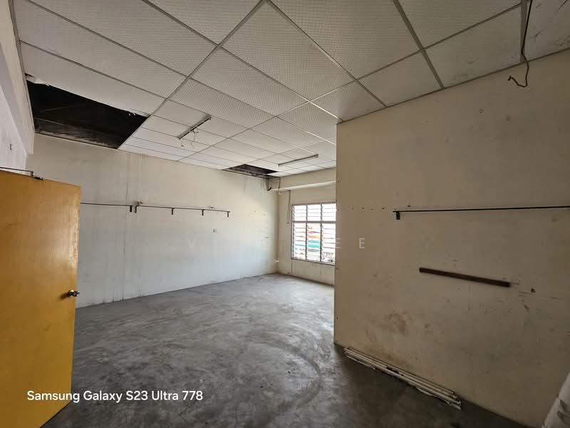 Shop for Rent in Taman Keris Emas (Sungai Udang) - Vito Lee - Interior - PropertyGuru.com.my