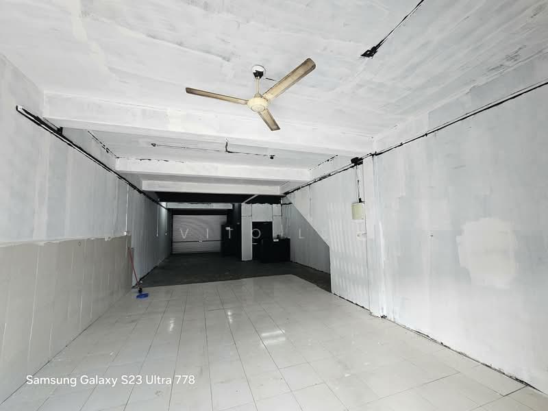 Shop for Rent in Taman Keris Emas (Sungai Udang) - Vito Lee - Interior - PropertyGuru.com.my