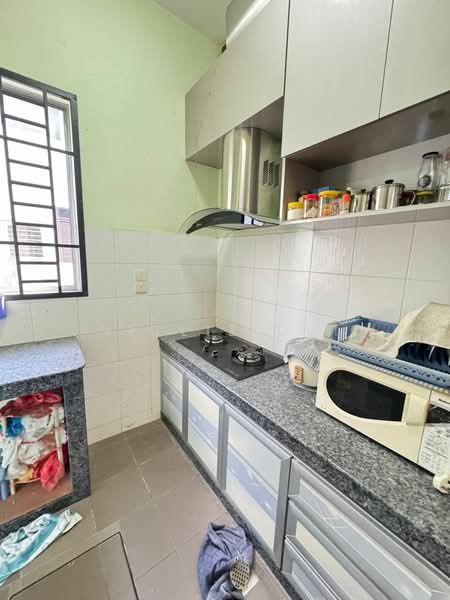 Setia Tropika / Kempas untuk Untuk Dijual - RM 698,000, Mac 2026 - Kitchen - PropertyGuru.com.my