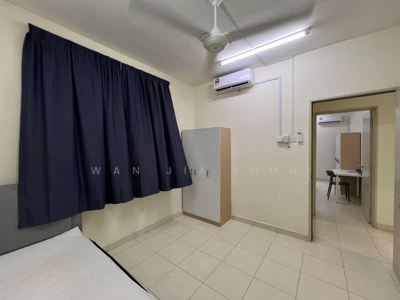 Condominium for Rent at Platinum Lake PV 13 - Wan Jia Shun - Bedroom - PropertyGuru.com.my