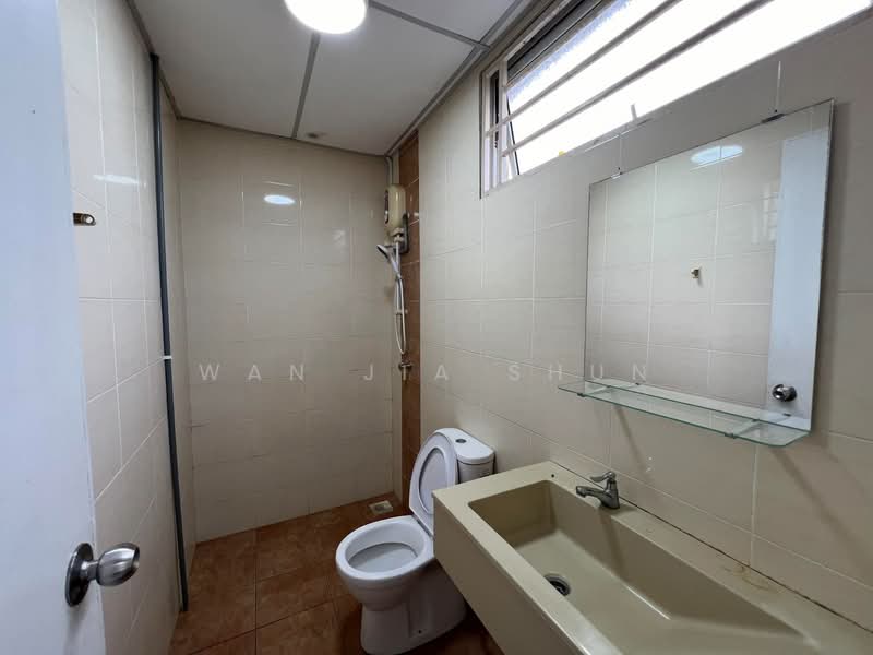 Condominium for Rent at Platinum Lake PV 13 - Wan Jia Shun - Bathroom - PropertyGuru.com.my