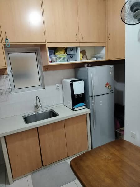 Taman Lembah Hijau Block 3 untuk Untuk Dijual - RM 340,000, Mac 2026 - Kitchen - PropertyGuru.com.my