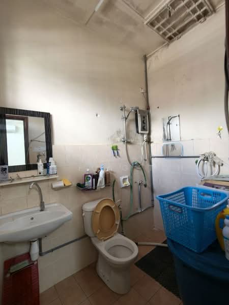 Setia Indah Setias Indahs untuk Untuk Dijual - RM 768,000, Mac 2026 - Bathroom - PropertyGuru.com.my