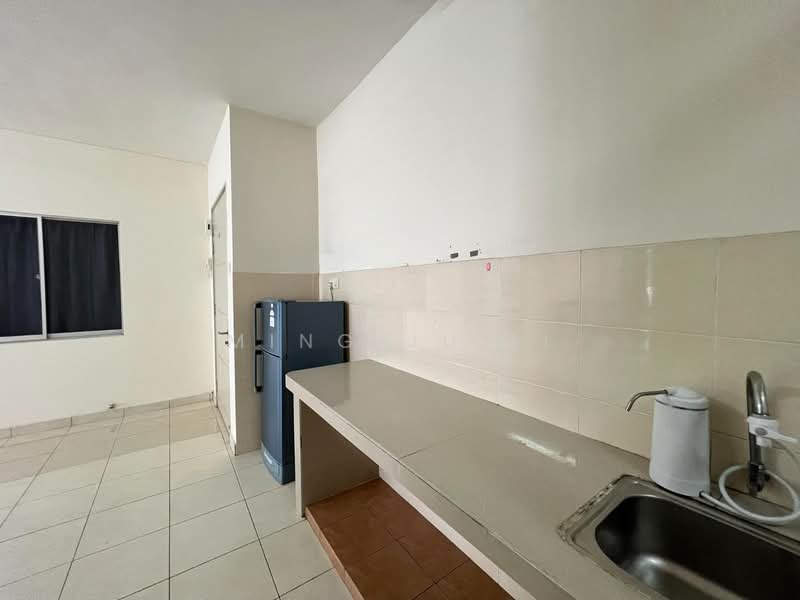 Condominium for Rent at Platinum Lake PV 13 - Ming Ju Li - Kitchen - PropertyGuru.com.my