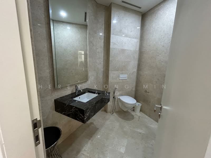 Service Residence for Rent at Banyan Tree Signatures - Heren Kong Min Fang - Bathroom - PropertyGuru.com.my