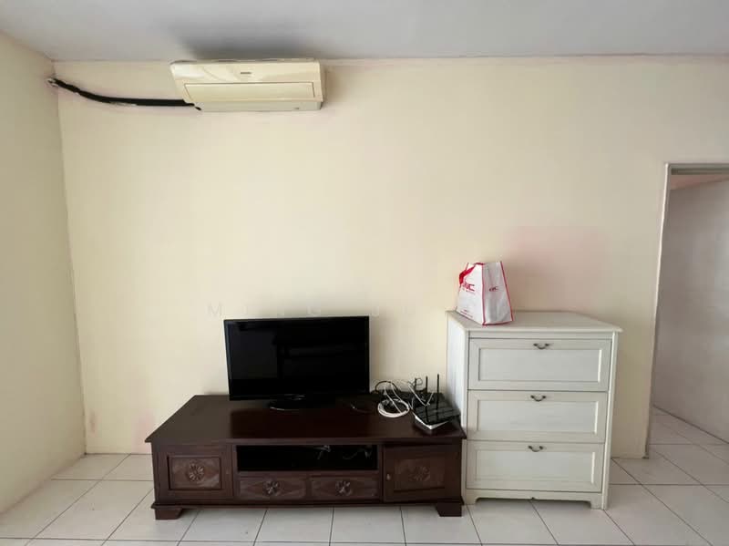 Condominium for Rent at Platinum Lake PV 13 - Ming Ju Li - Living Room - PropertyGuru.com.my