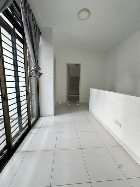 Cluster House for Sale in Setia Tropika (Johor Bahru) - Wallace Ang - Corridor - PropertyGuru.com.my