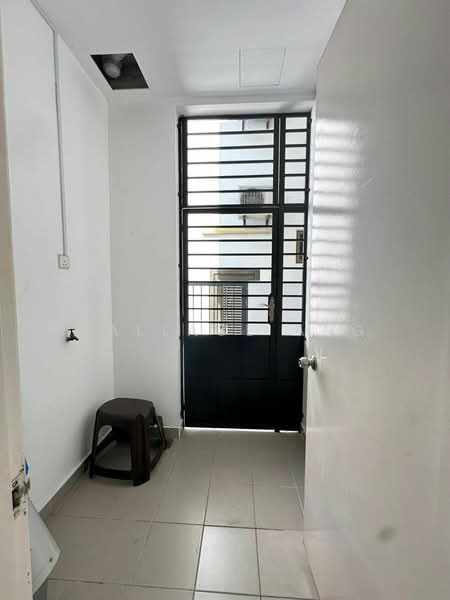 Cluster House for Sale in Setia Tropika (Johor Bahru) - Wallace Ang - Entrance - PropertyGuru.com.my