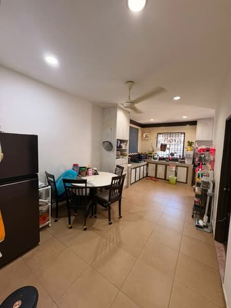 1-storey Terraced House for Sale in Taman Universiti (Skudai) - Eric Chuah - Kitchen - PropertyGuru.com.my
