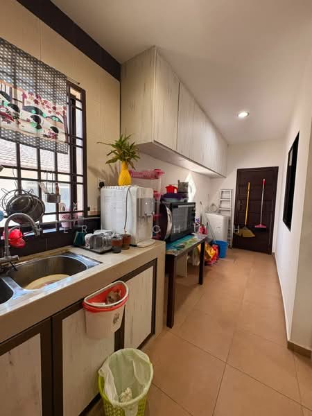 1-storey Terraced House for Sale in Taman Universiti (Skudai) - Eric Chuah - Kitchen - PropertyGuru.com.my