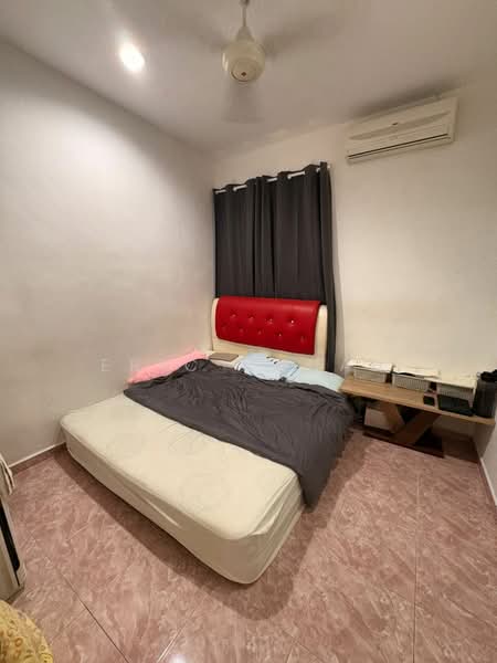 1-storey Terraced House for Sale in Taman Universiti (Skudai) - Eric Chuah - Bedroom - PropertyGuru.com.my