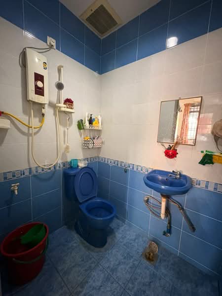 1-storey Terraced House for Sale in Taman Universiti (Skudai) - Eric Chuah - Bathroom - PropertyGuru.com.my