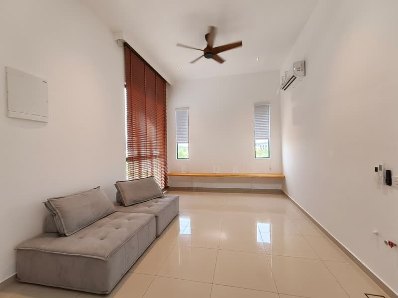Eco Spring untuk Untuk Disewa - RM 5,800 /bulan, Mac 2026 - Living Room - PropertyGuru.com.my