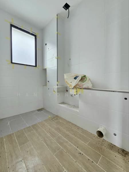 Rumah Teres 2 Tingkat untuk Dijual di Taman Ekoflora (Johor Bahru) - Han Yong Ang - Bathroom - PropertyGuru.com.my