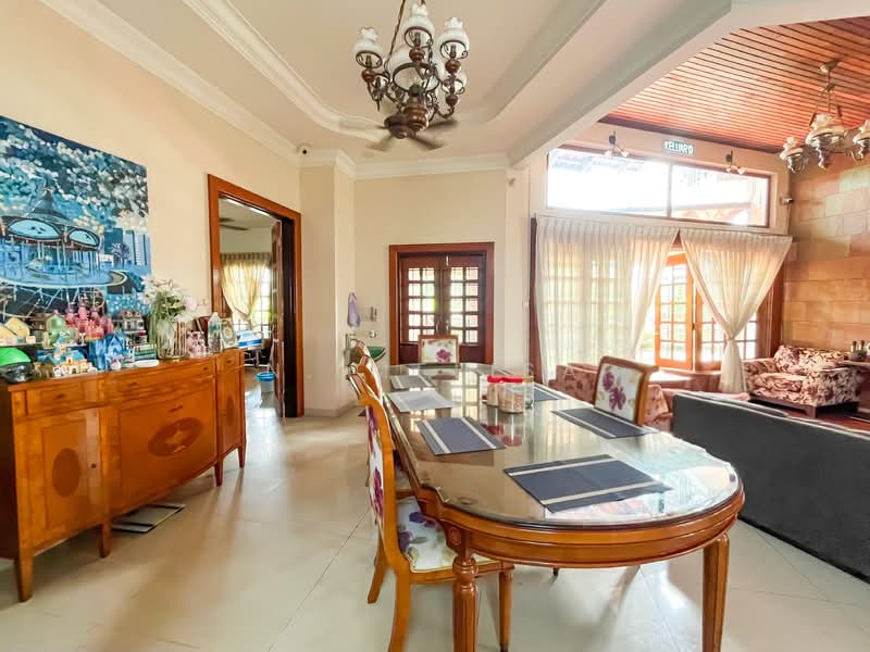 Rumah Banglo untuk Dijual di Shah Alam (Selangor) - N. Melisa - Dining Room - PropertyGuru.com.my