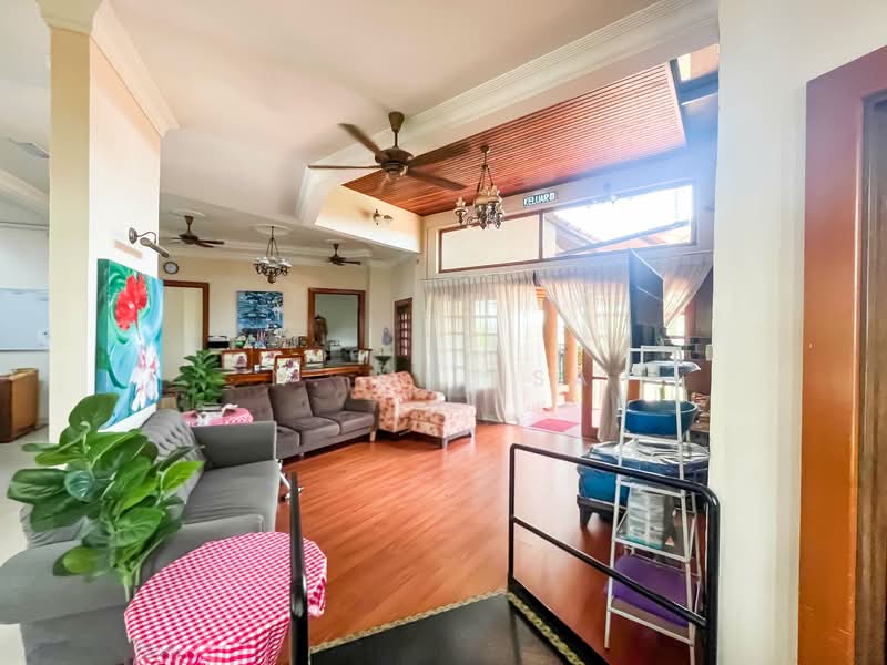Rumah Banglo untuk Dijual di Shah Alam (Selangor) - N. Melisa - Living Room - PropertyGuru.com.my
