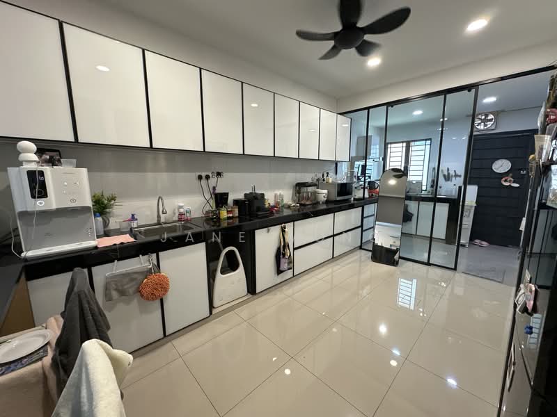 Puchong Utama 2 untuk Untuk Disewa - RM 2,800 /bulan, Mac 2026 - Kitchen - PropertyGuru.com.my